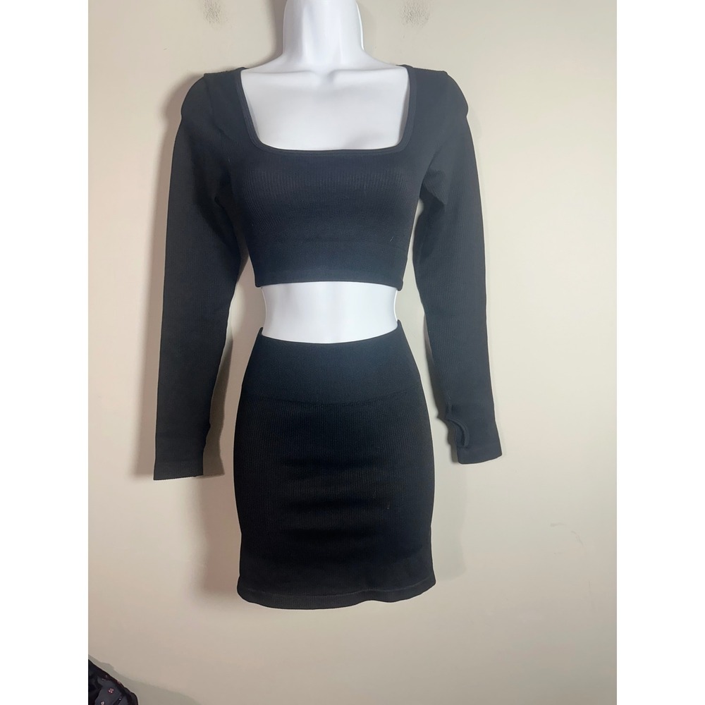 OQQ Women Black Ribbed Two Piece Set Long Sleeve Crop Top Mini Skirt Small NWOT